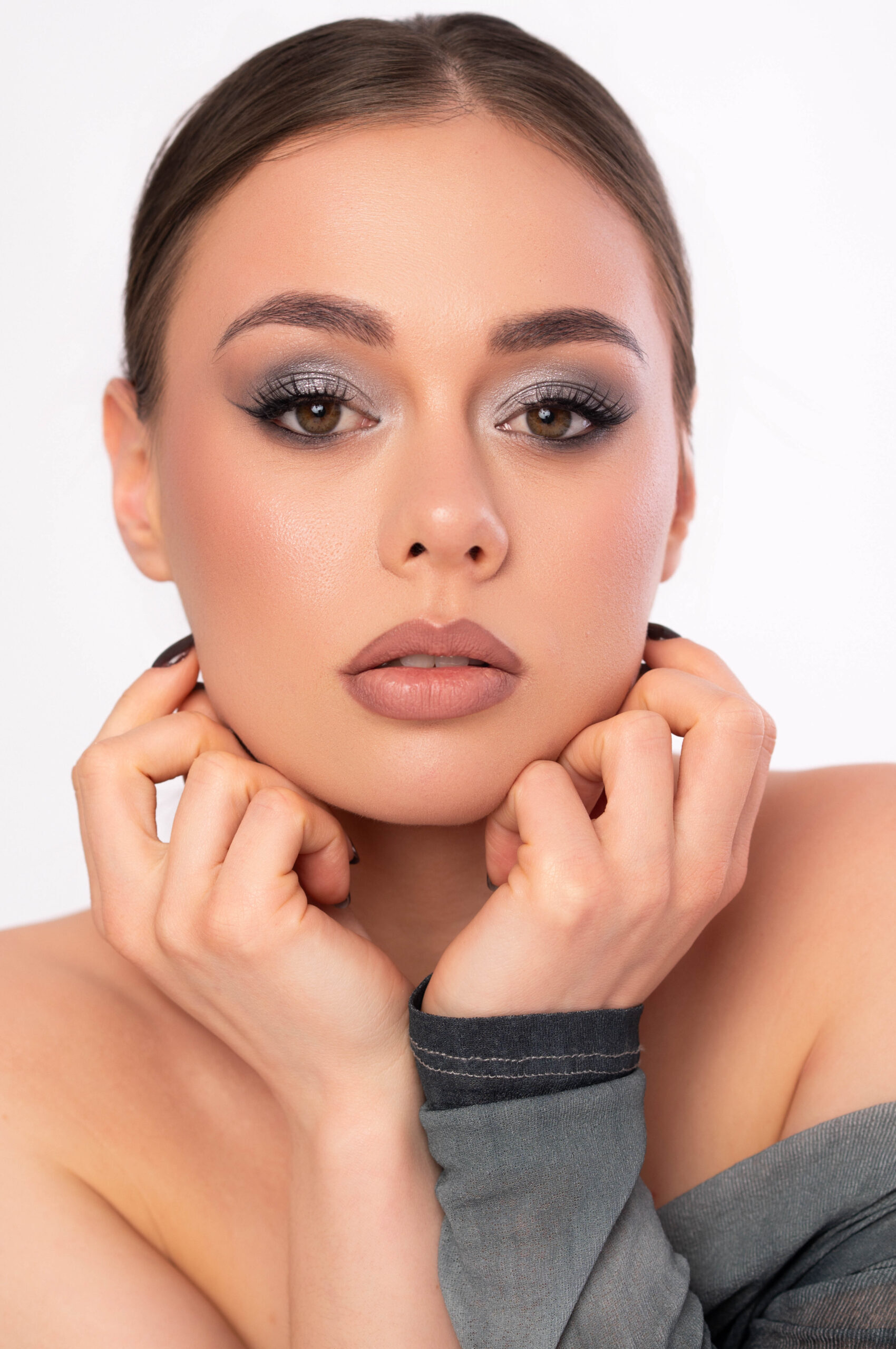 makijaż, fotografia beauty, close-up, zdjęcie makijażu, piękna kobieta, smokey eyes